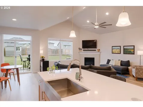1746 N Millican Creek Street Lafayette OR 97127