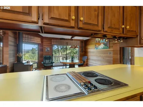1346 Fisher Road Roseburg OR 97471