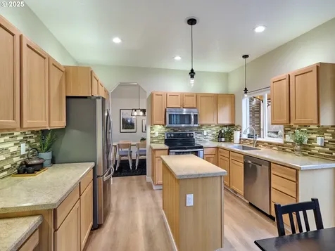 12690 SW 159th Court Beaverton OR 97007