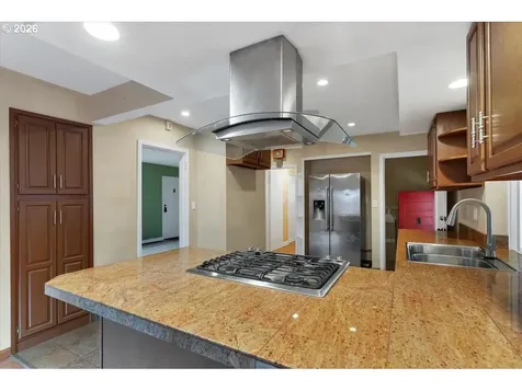 3330 SW 87th Avenue Portland OR 97225