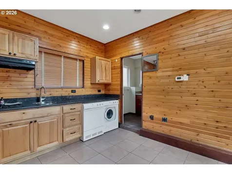 3330 SW 87th Avenue Portland OR 97225