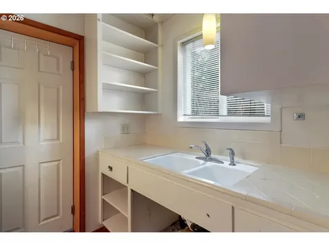 3330 SW 87th Avenue Portland OR 97225