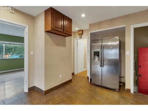 3330 SW 87th Avenue Portland OR 97225
