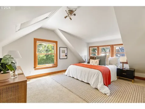 1204 SE 34th Avenue Portland OR 97214