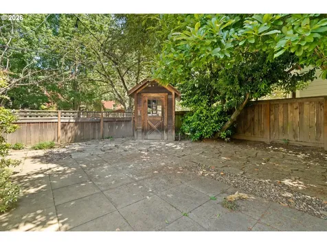 1204 SE 34th Avenue Portland OR 97214