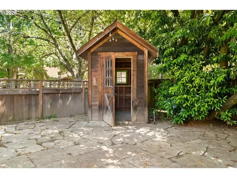 1204 SE 34th Avenue Portland OR 97214