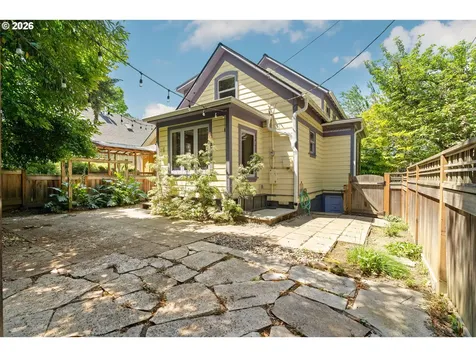1204 SE 34th Avenue Portland OR 97214