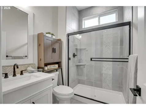 11808 NW Weaver Lane Portland OR 97229