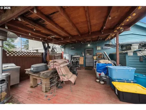 5716 SE 104th Avenue Portland OR 97266