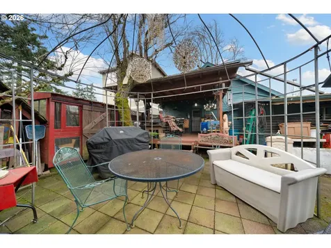 5716 SE 104th Avenue Portland OR 97266