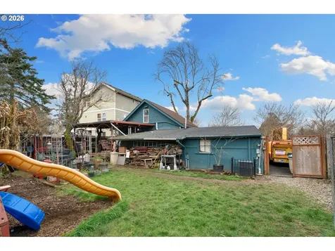 5716 SE 104th Avenue Portland OR 97266