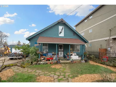 5716 SE 104th Avenue Portland OR 97266
