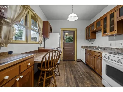 482 Ewald Avenue SE Salem OR 97302