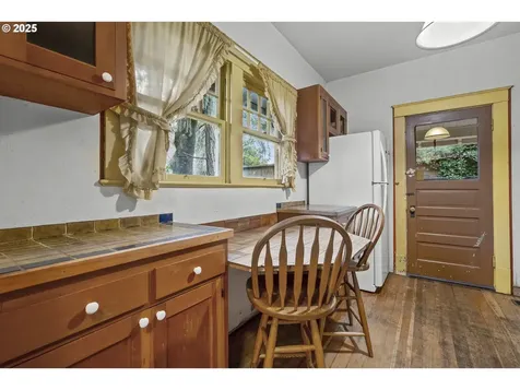 482 Ewald Avenue SE Salem OR 97302