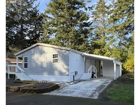 530 Shorepines Court Coos Bay OR 97420