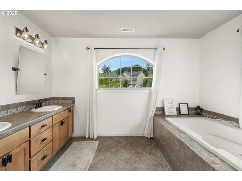 13243 SE Buford Court Portland OR 97236