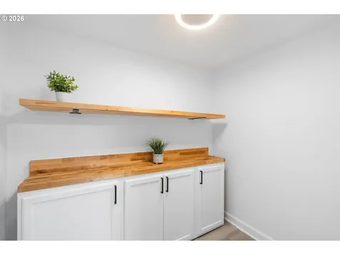 6023 N Amherst Street Portland OR 97203