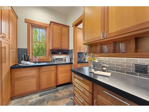 12790 S Fielding Road Lake Oswego OR 97034