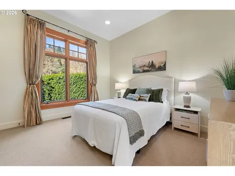 12790 S Fielding Road Lake Oswego OR 97034