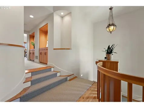 12790 S Fielding Road Lake Oswego OR 97034