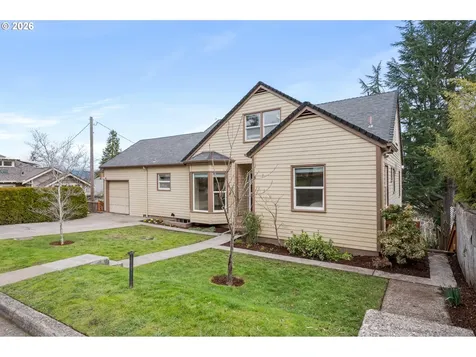 2031 Olive Street Eugene OR 97405