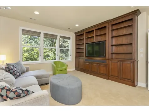 17677 Westview Drive Lake Oswego OR 97034