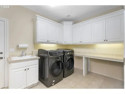17677 Westview Drive Lake Oswego OR 97034