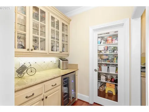17677 Westview Drive Lake Oswego OR 97034