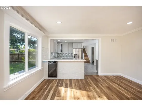 950 Coburg Road Eugene OR 97401