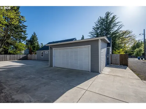 950 Coburg Road Eugene OR 97401