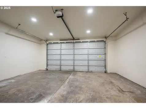 950 Coburg Road Eugene OR 97401