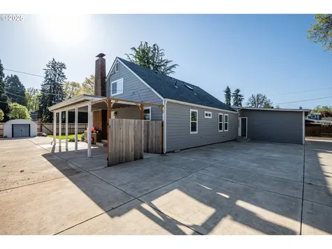950 Coburg Road Eugene OR 97401