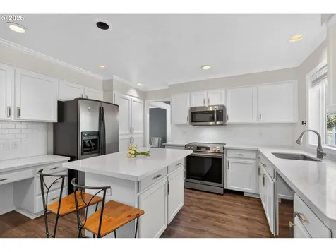 7860 SW Gearhart Drive Beaverton OR 97007