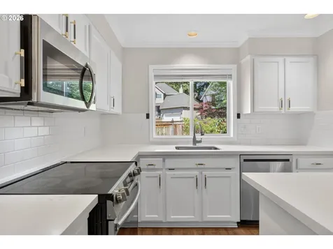 7860 SW Gearhart Drive Beaverton OR 97007