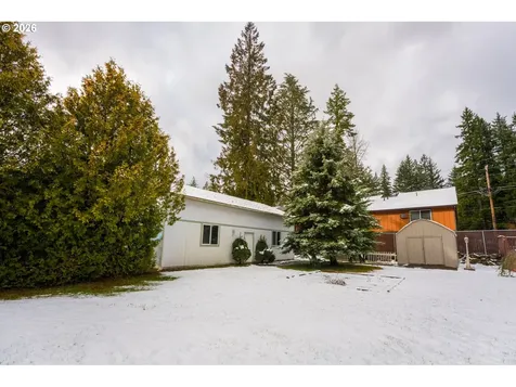 68954 E Cedar Hill Loop Welches OR 97067