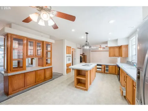 68954 E Cedar Hill Loop Welches OR 97067