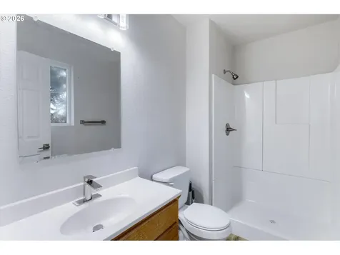 115 Lowrane Drive Kelso WA 98626