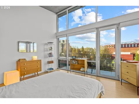 1234 SW 18th Avenue Portland OR 97205