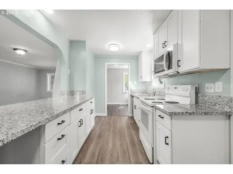 8940 SE Stanley Place Portland OR 97206