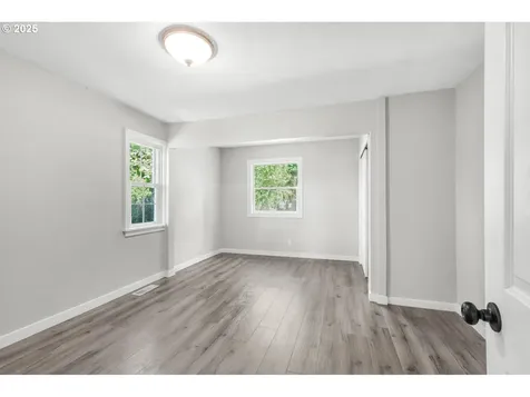 8940 SE Stanley Place Portland OR 97206
