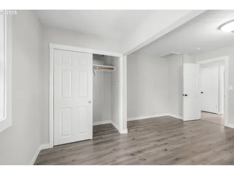 8940 SE Stanley Place Portland OR 97206