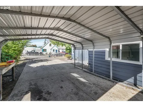 8940 SE Stanley Place Portland OR 97206