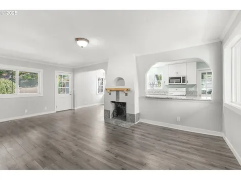 8940 SE Stanley Place Portland OR 97206