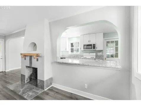 8940 SE Stanley Place Portland OR 97206
