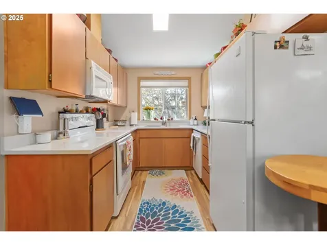 2047 Mckinley Street Eugene OR 97405
