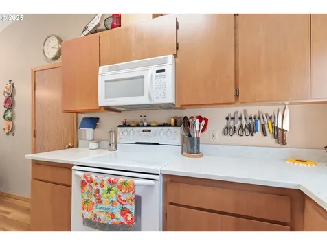 2047 Mckinley Street Eugene OR 97405