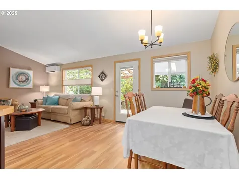 2047 Mckinley Street Eugene OR 97405