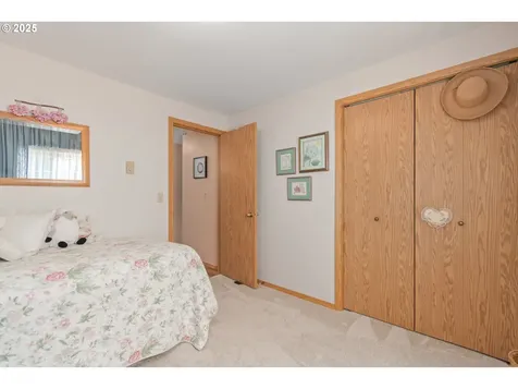 2047 Mckinley Street Eugene OR 97405