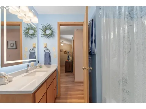 2047 Mckinley Street Eugene OR 97405