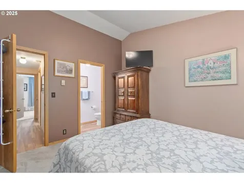 2047 Mckinley Street Eugene OR 97405